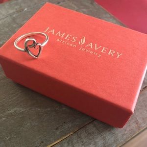 small mother’s love ring